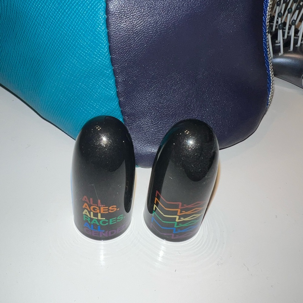 Limited edition PRIDE Mac lipstick tops 🏳️‍🌈🏳️‍🌈🏳️‍🌈 set of two